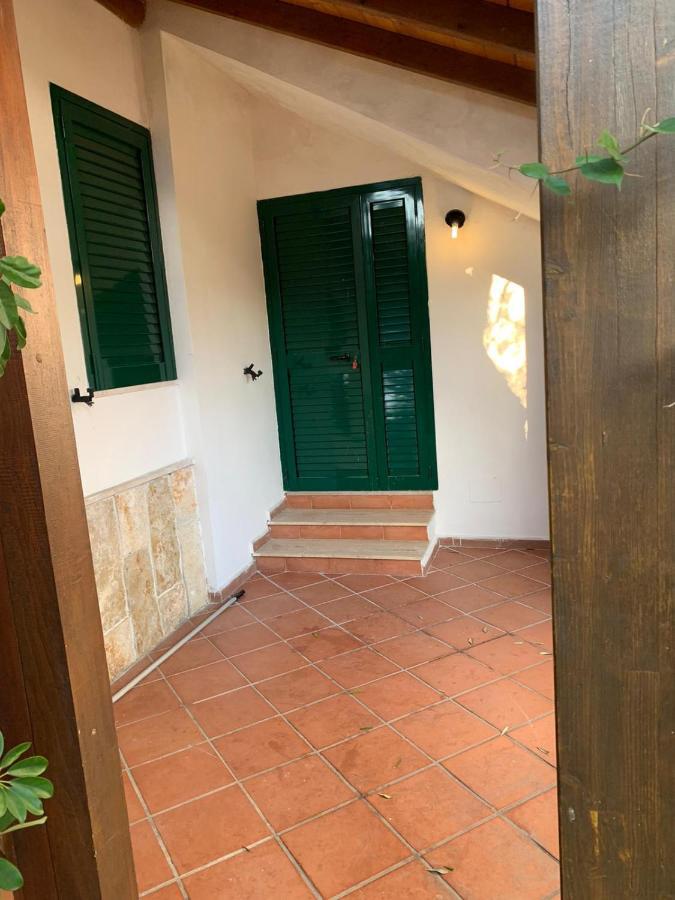 Villa Monica Appartamenti Vieste Buitenkant foto
