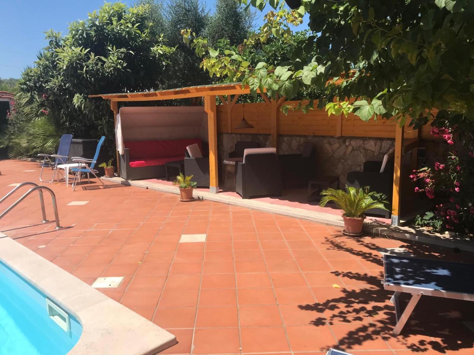 Villa Monica Appartamenti Vieste Buitenkant foto