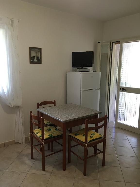 Villa Monica Appartamenti Vieste Buitenkant foto