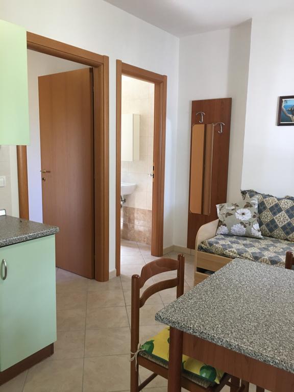 Villa Monica Appartamenti Vieste Buitenkant foto
