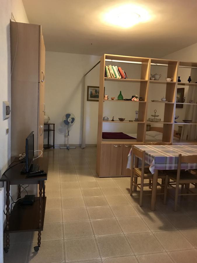 Villa Monica Appartamenti Vieste Buitenkant foto